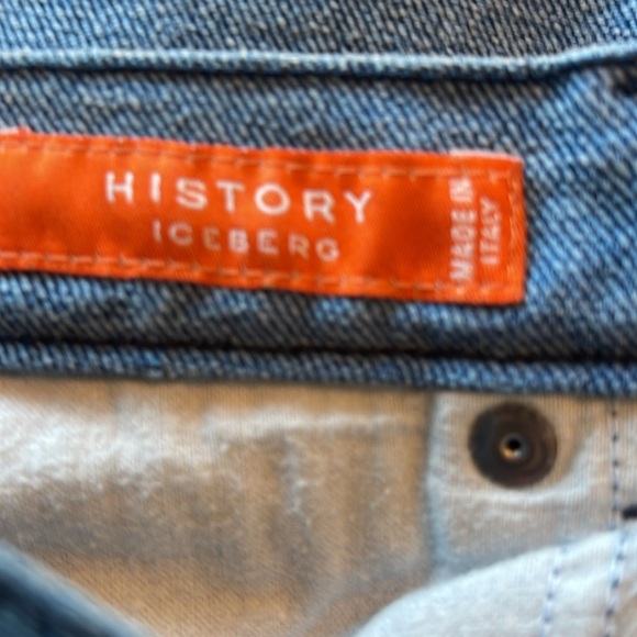 History Iceberg - Y2K PePeLe Pew embroidered on patchwork jeans - size 27” - Picture 6 of 7